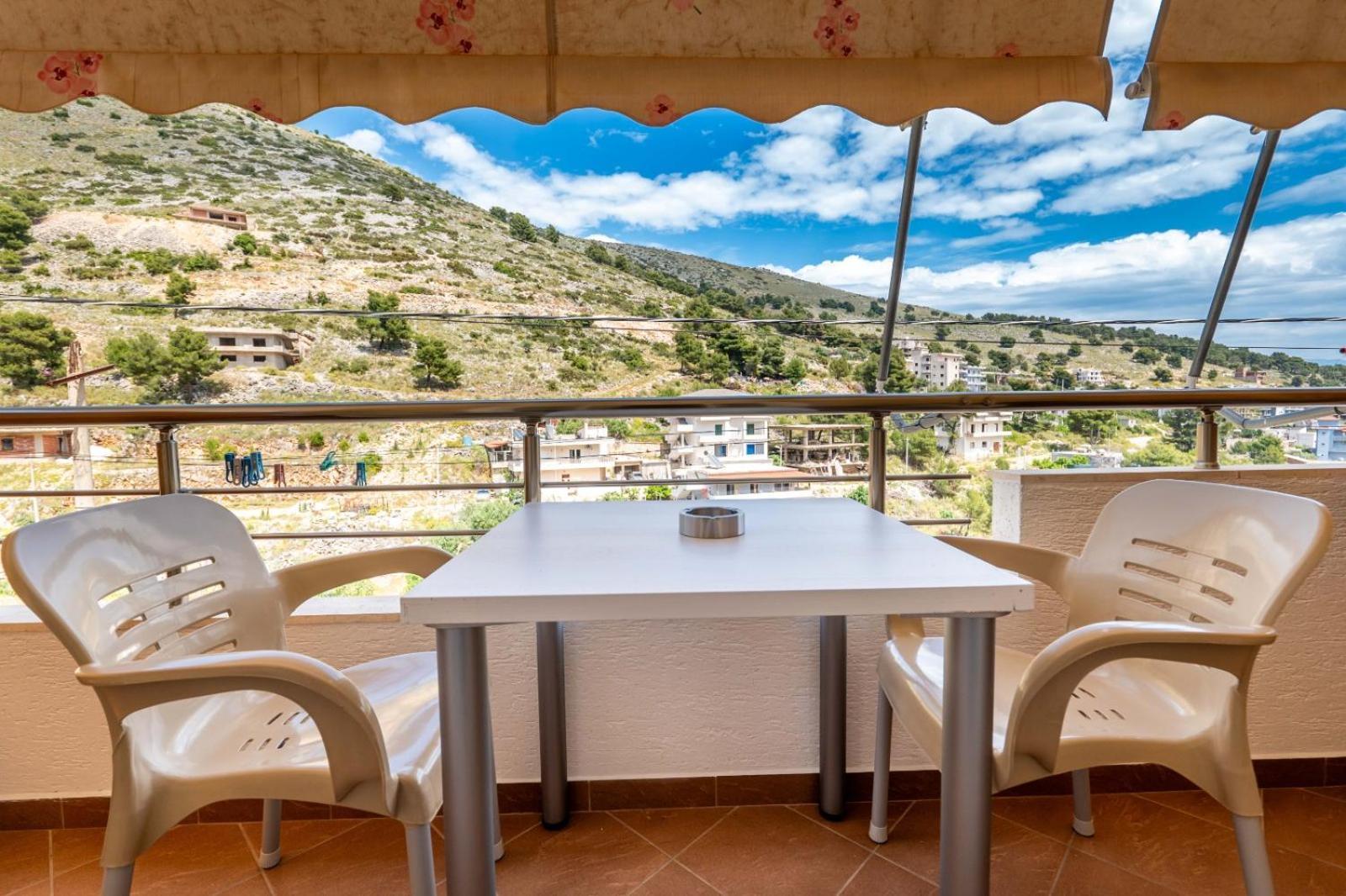 Vila Basho Sarande Exterior photo